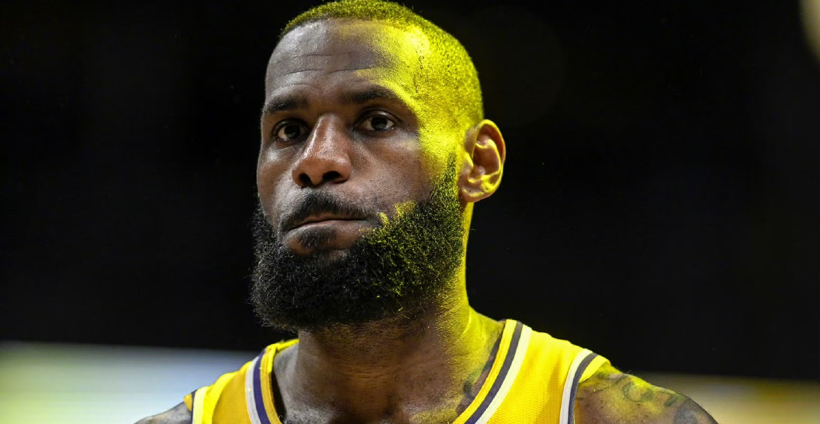 詹姆斯回归赛场,挺进下一轮首场状态亮眼,日本队观众沸腾!的简单介绍 詹姆斯回归赛场,挺进下一轮首场状态亮眼,日本队观众沸腾!的简单介绍