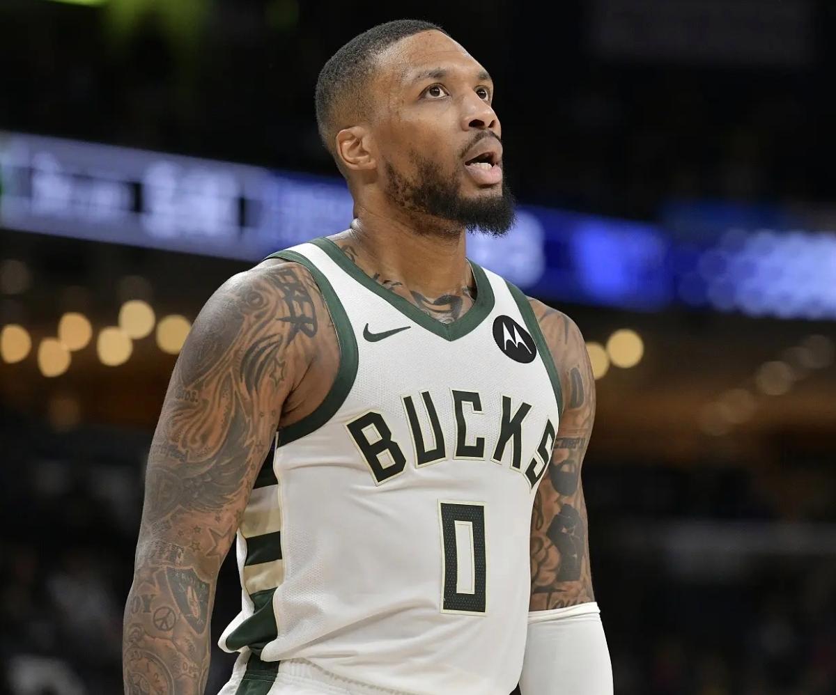 包含字母哥在G2比赛中比分优势明显,精彩发挥引发热议!的词条 包含字母哥在G2比赛中比分优势明显,精彩发挥引发热议!的词条