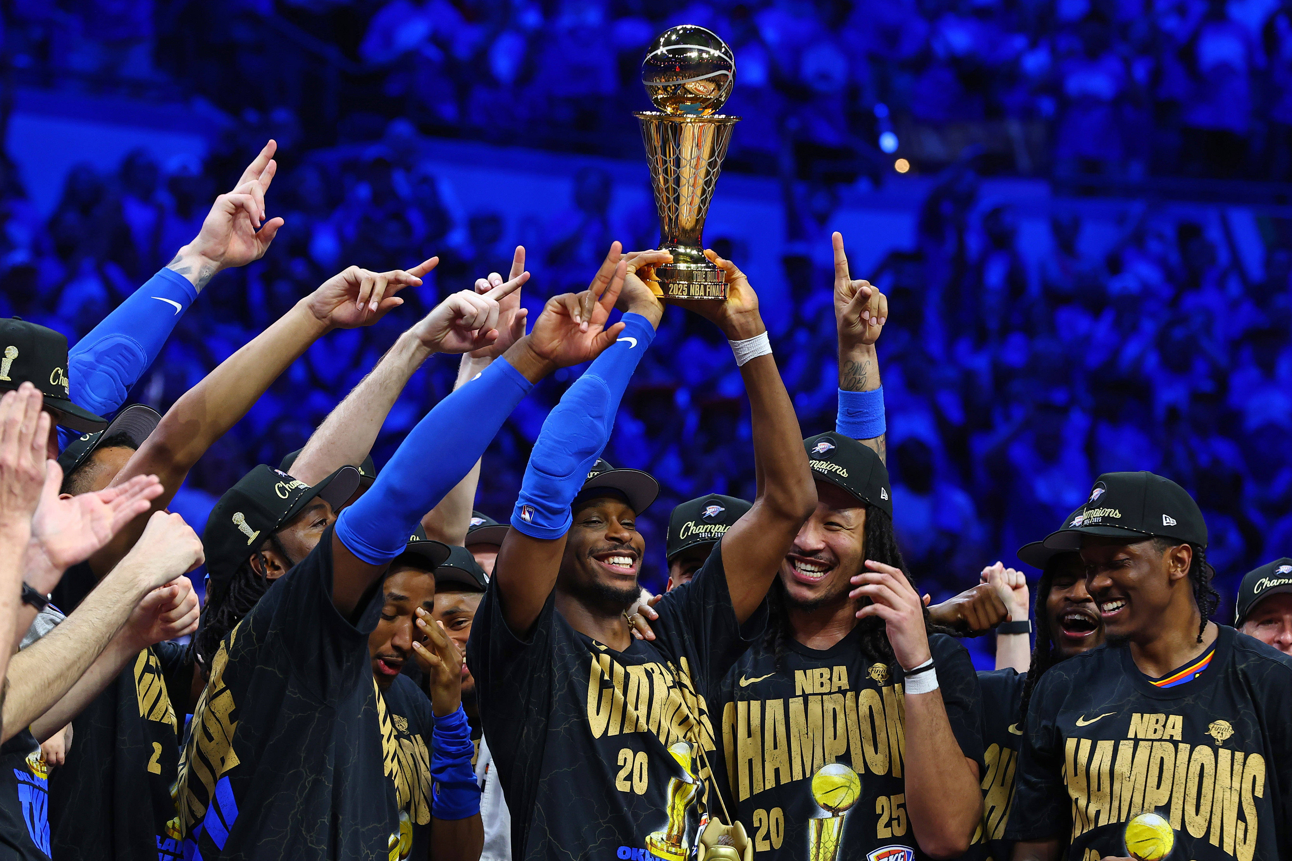 包含字母哥在G2比赛中比分优势明显,精彩发挥引发热议!的词条 包含字母哥在G2比赛中比分优势明显,精彩发挥引发热议!的词条